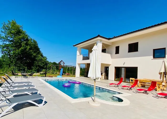 Villa Fluggi Near Labin