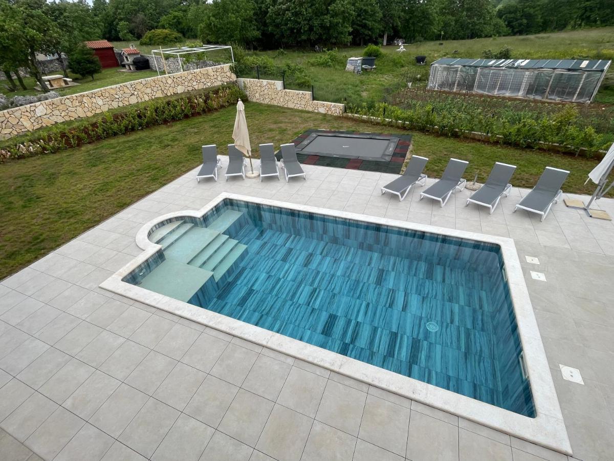 Villa Fluggi Near Labin *