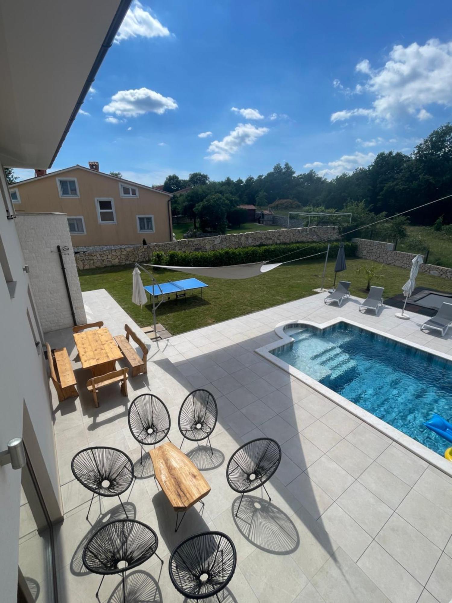 Villa Fluggi Near Labin *